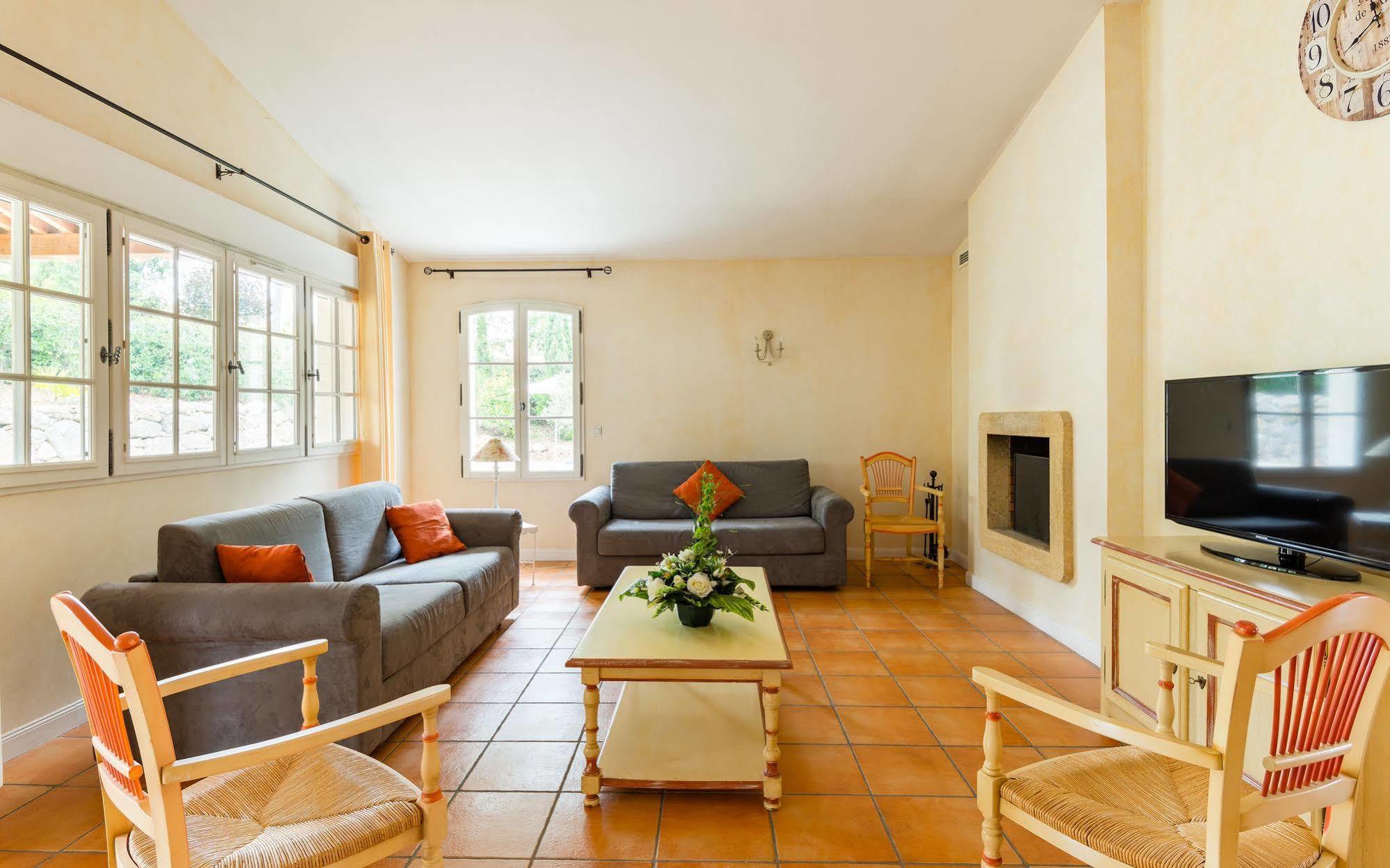 Lagrange Vacances Domaine De Fayence Exterior photo
